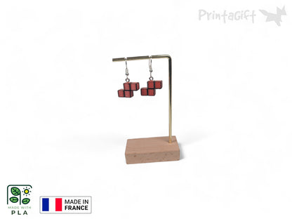 Boucle d'oreille d'inspiration brique rouge